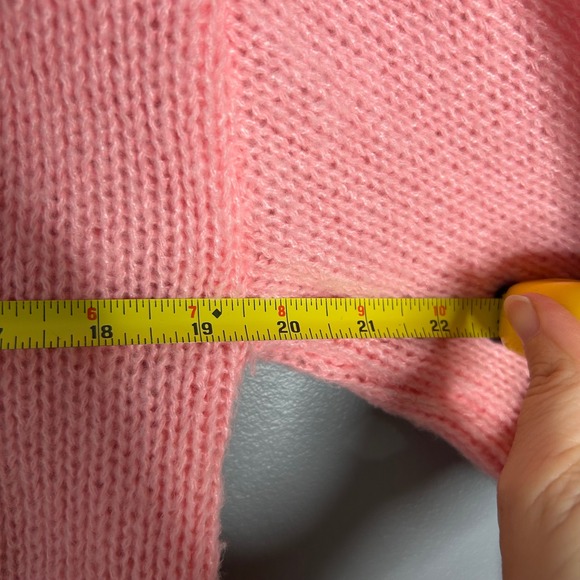 Cute Pink Strawberry Embroidered Knit Sweater Women's Size M Long Sleeve‎ - Picture 5 of 9